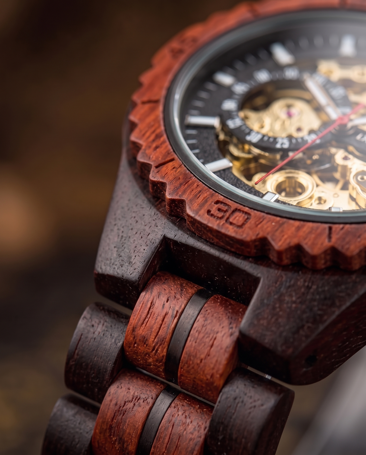 Red Wood wooden watch, natural wood grain